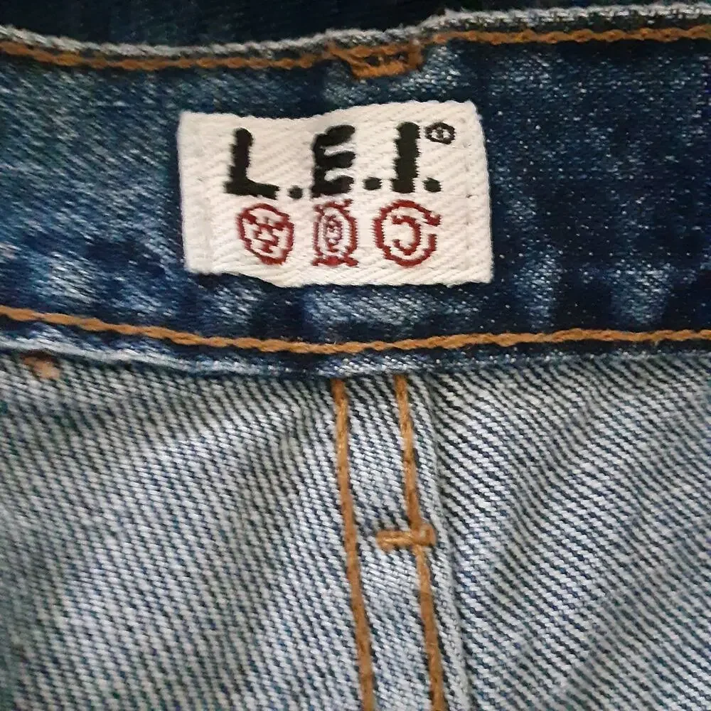 Mens The Original LEI Blue Denim Jeans Size 38x32 Distressed READ
